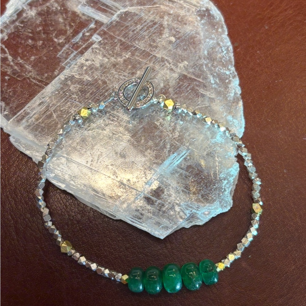 Genuine Emerald Rondelle & Silver Faceted Bead Bracelet Delicate Handmade - Picture 7 of 11